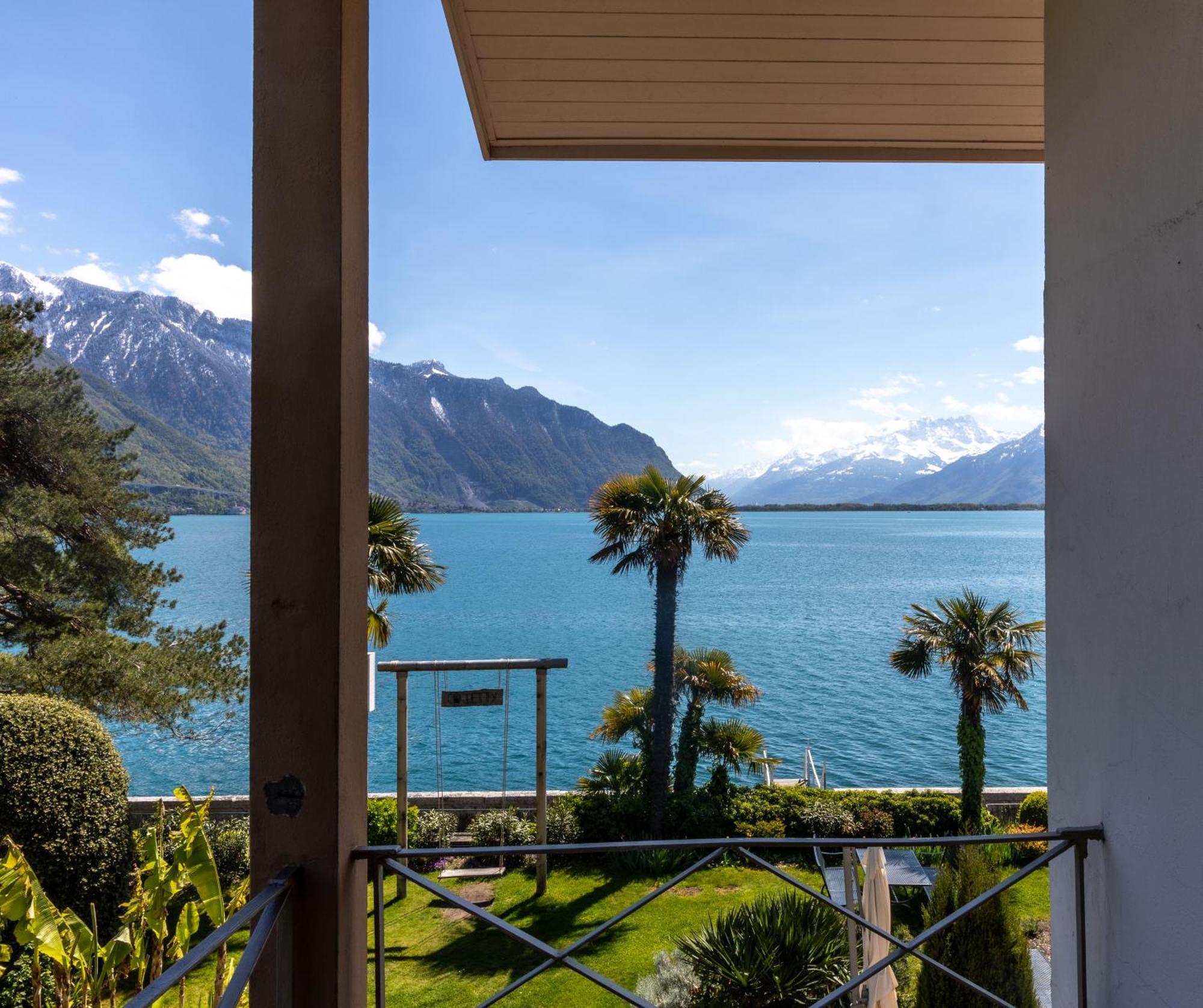 La Villa Montreux Luaran gambar